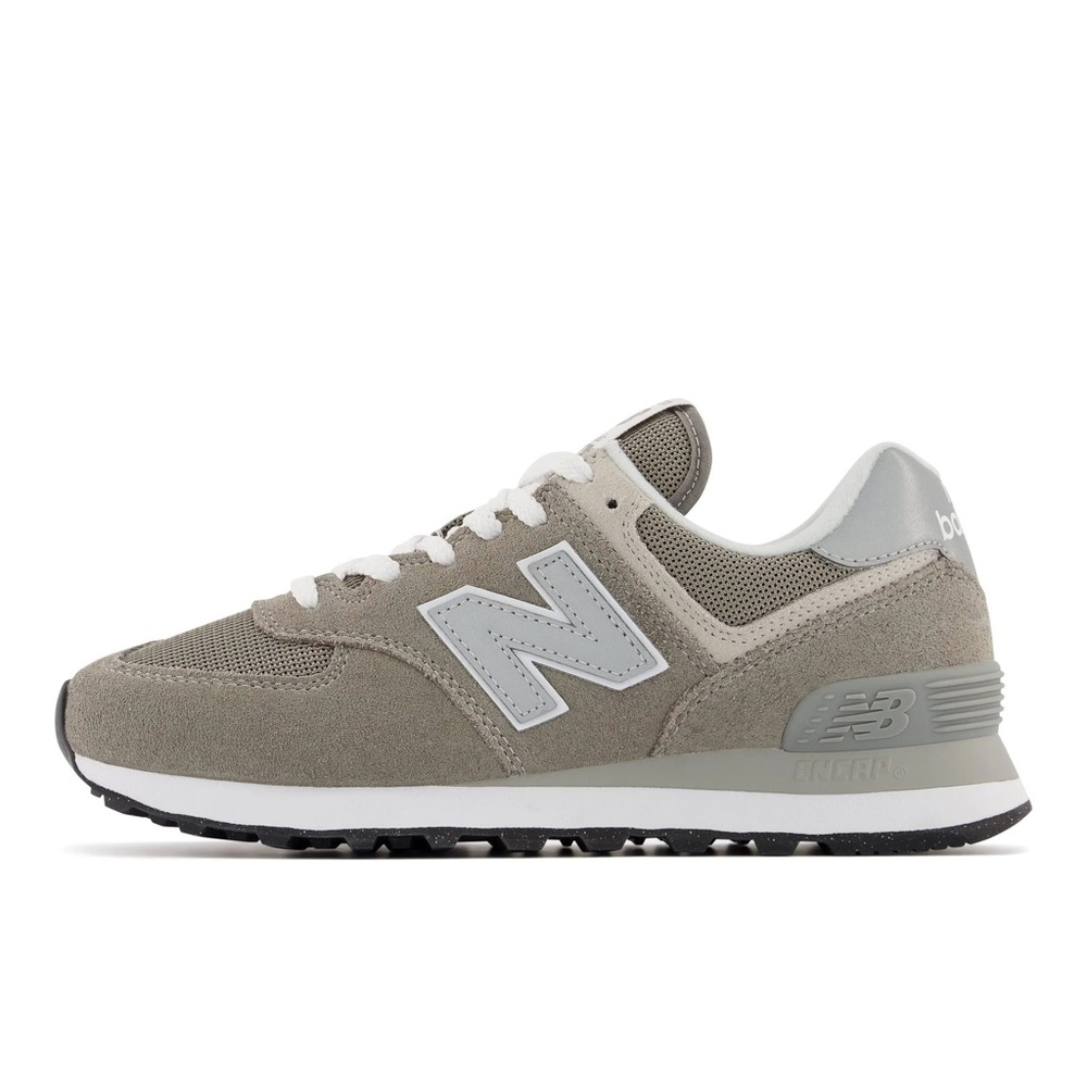 New balance womens classic 574 Core gray and white
